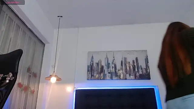 Antonella  b online show from November 24, 2025, 1:33 pm