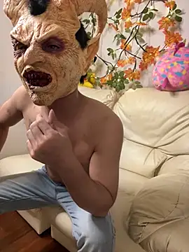 zghn88 online show from October 7, 2025, 1:08 pm