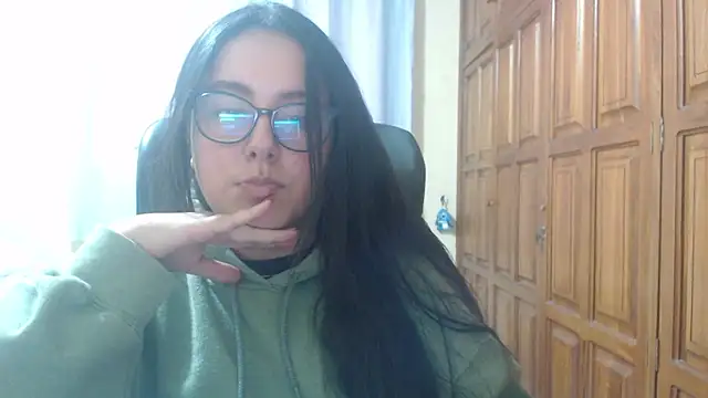 Venus cat  online show from January 13, 2026, 10:59 pm