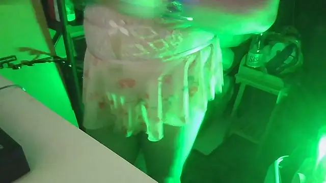 hot-brabo online show from October 25, 2025, 9:42 pm