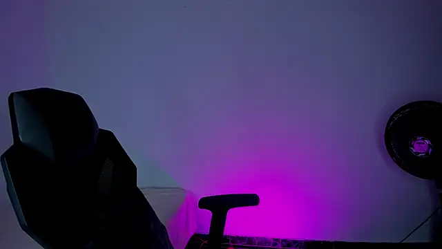 sweet charm  online show from December 21, 2025, 1:35 am