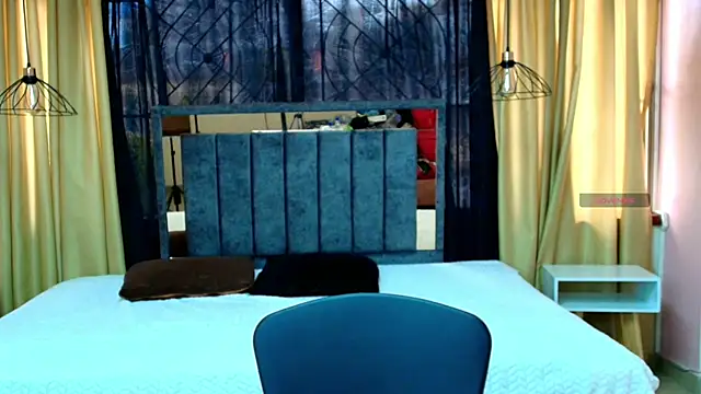 Snapshot of scarlet_milf_ chatting on October 20, 2025, 7:36 pm scarlet milf online show from October 20, 2025, 7:36 pm