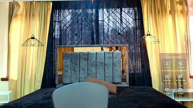 Snapshot of scarlet_milf_ chatting on October 29, 2025, 5:04 pm scarlet milf online show from October 29, 2025, 5:04 pm