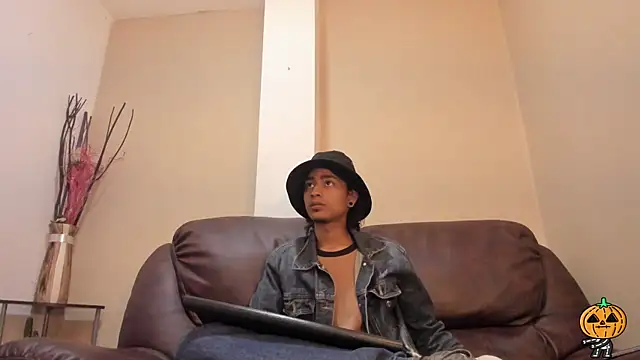 Dickie Dicking online show from October 20, 2025, 8:53 pm