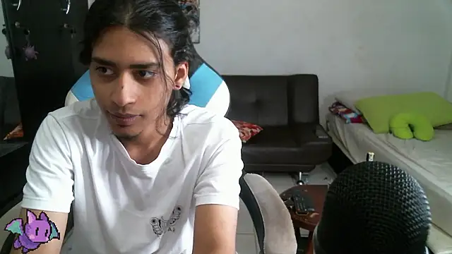 Snapshot of Dickie_Dicking chatting on March 25, 2026, 6:14 pm Dickie Dicking online show from March 25, 2026, 6:14 pm