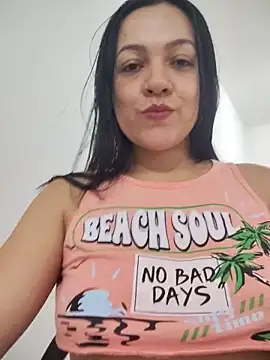 LindaSalo33 online show from December 21, 2025, 4:41 am