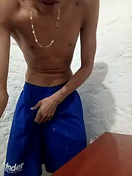 mazo18 online show from October 22, 2025, 12:55 am