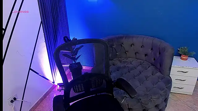 Snapshot of todoroki_g chatting on October 27, 2025, 12:09 pm todoroki g online show from October 27, 2025, 12:09 pm