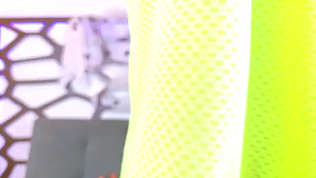 Snapshot of ashley_jonee chatting on October 17, 2025, 9:39 pm ashley jonee online show from October 17, 2025, 9:39 pm