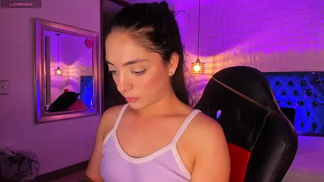 Snapshot of isaa_dl chatting on November 4, 2025, 11:26 pm isaa dl online show from November 4, 2025, 11:26 pm