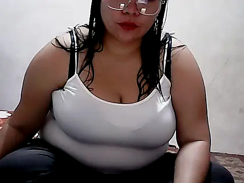 HornyPussie69 online show from February 1, 2026, 12:09 am