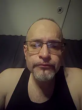 Snapshot of Curious9884 chatting on April 5, 2026, 4:09 am Curious9884 online show from April 5, 2026, 4:09 am
