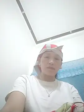 Snapshot of meo-meo00 chatting on November 2, 2025, 8:11 pm meo-meo00 online show from November 2, 2025, 8:11 pm