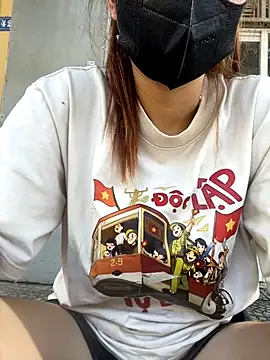 Snapshot of Nhim_xynk chatting on October 2, 2025, 2:18 am Nhim xynk online show from October 2, 2025, 2:18 am