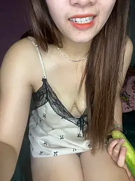 Snapshot of Nhim_xynk chatting on October 17, 2025, 5:54 am Nhim xynk online show from October 17, 2025, 5:54 am