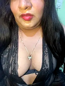 Diann96 online show from October 24, 2025, 10:50 pm