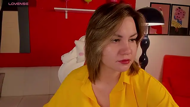 AriaEven online show from November 28, 2025, 3:20 am