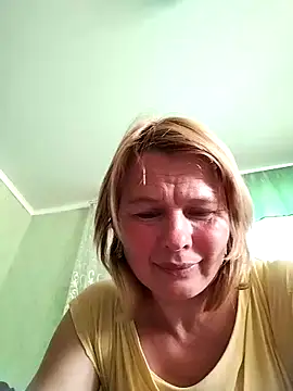 Snapshot of Masha412111 chatting on October 11, 2025, 10:47 am Masha412111 online show from October 11, 2025, 10:47 am