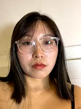 Snapshot of Lisa9415 chatting on October 28, 2025, 2:48 am Lisa9415 online show from October 28, 2025, 2:48 am