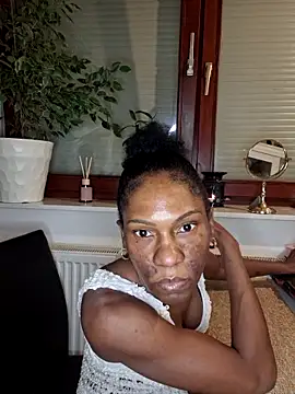 Snapshot of OriVenus chatting on October 17, 2025, 6:10 pm OriVenus online show from October 17, 2025, 6:10 pm