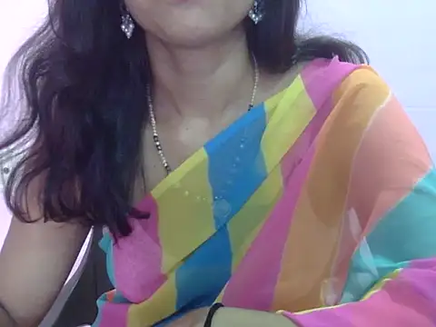 Laila Cute online show from May 17, 2026, 3:15 am