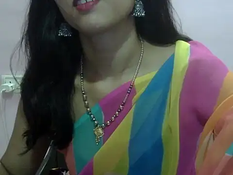 Laila Cute online show from May 25, 2026, 4:02 pm