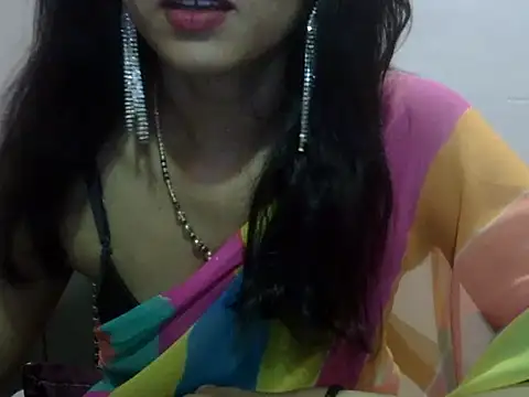 Laila Cute online show from May 29, 2026, 4:27 pm