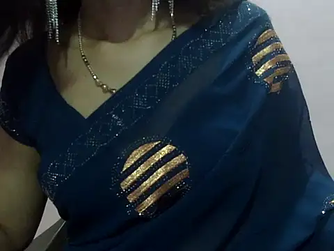 Laila Cute online show from May 30, 2026, 4:37 pm
