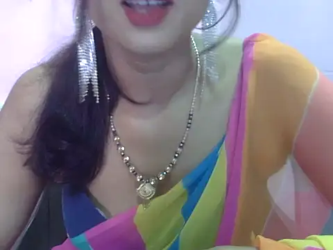 Laila Cute online show from May 31, 2026, 4:42 am
