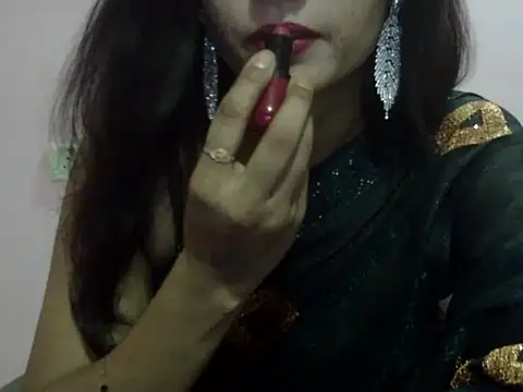 Laila Cute online show from June 12, 2026, 4:06 pm