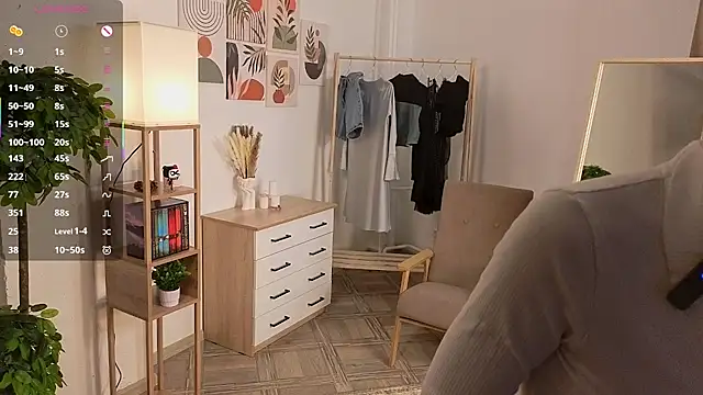 Snapshot of PaulaDauge chatting on November 7, 2025, 1:49 am PaulaDauge online show from November 7, 2025, 1:49 am