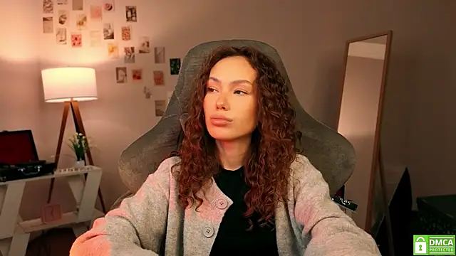 Snapshot of branchwithflowerss chatting on October 29, 2025, 11:56 am branchwithflowerss online show from October 29, 2025, 11:56 am