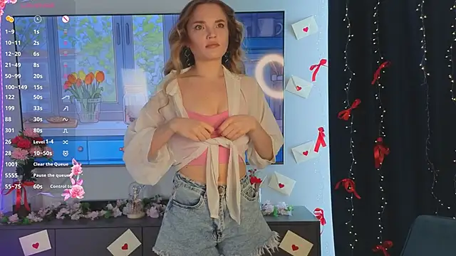 Snapshot of JulieLupo chatting on March 7, 2026, 6:21 am JulieLupo online show from March 7, 2026, 6:21 am