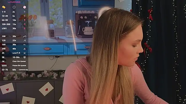 Snapshot of JulieLupo chatting on March 22, 2026, 7:34 am JulieLupo online show from March 22, 2026, 7:34 am