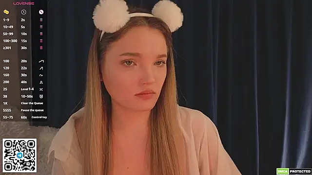 Snapshot of JulieLupo chatting on March 27, 2026, 8:26 am JulieLupo online show from March 27, 2026, 8:26 am