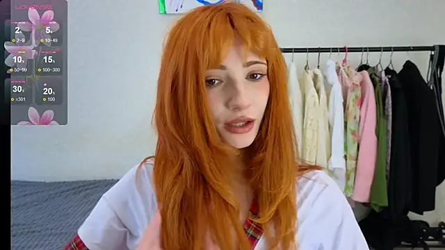 FoxyVeil online show from October 3, 2025, 9:39 am