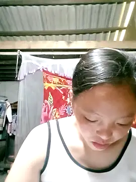 Snapshot of Minkine022 chatting on October 13, 2025, 6:24 am Minkine022 online show from October 13, 2025, 6:24 am