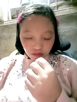 Snapshot of Minkine022 chatting on November 6, 2025, 11:55 am Minkine022 online show from November 6, 2025, 11:55 am