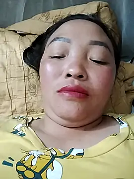 Minkine022 online show from May 1, 2026, 1:37 pm