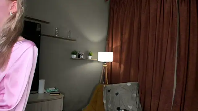 PocketDollX online show from June 14, 2026, 4:42 pm