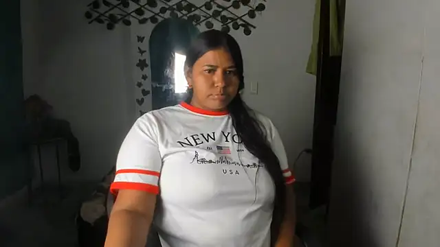 Ebony luna online show from July 1, 2026, 7:24 pm