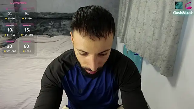 Snapshot of MasculineGuy99 chatting on October 3, 2025, 8:11 am MasculineGuy99 online show from October 3, 2025, 8:11 am