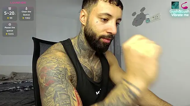 MasculineGuy99 online show from November 26, 2025, 7:09 am