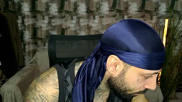 Snapshot of MasculineGuy99 chatting on February 11, 2026, 11:04 am MasculineGuy99 online show from February 11, 2026, 11:04 am