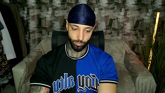 Snapshot of MasculineGuy99 chatting on February 15, 2026, 7:51 am MasculineGuy99 online show from February 15, 2026, 7:51 am