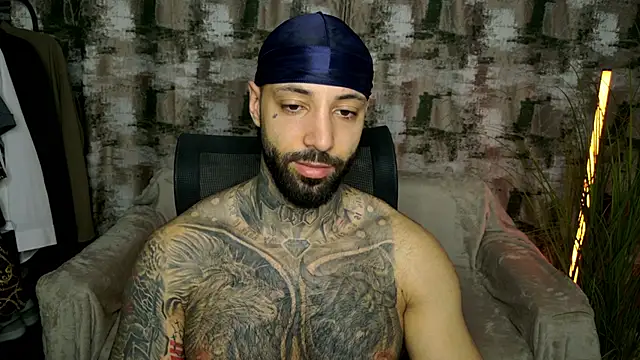 Snapshot of MasculineGuy99 chatting on February 17, 2026, 7:16 am MasculineGuy99 online show from February 17, 2026, 7:16 am