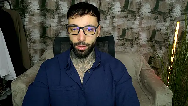 Snapshot of MasculineGuy99 chatting on February 18, 2026, 9:27 am MasculineGuy99 online show from February 18, 2026, 9:27 am