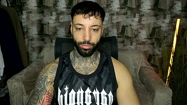 Snapshot of MasculineGuy99 chatting on February 19, 2026, 3:13 am MasculineGuy99 online show from February 19, 2026, 3:13 am