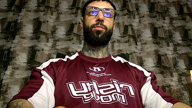 Snapshot of MasculineGuy99 chatting on February 23, 2026, 10:07 pm MasculineGuy99 online show from February 23, 2026, 10:07 pm