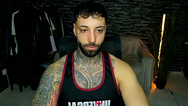 Snapshot of MasculineGuy99 chatting on March 12, 2026, 7:20 pm MasculineGuy99 online show from March 12, 2026, 7:20 pm